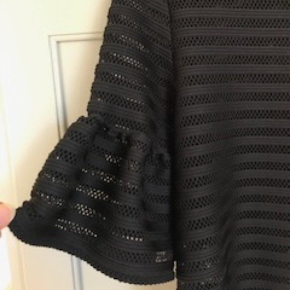 NWOT Mesh/Sheer 3/4 Bell Sleeve Top_2